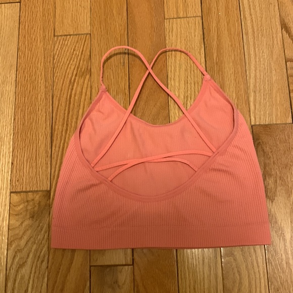 Cute salmon tank. Great for working out, to wear under, or just wear alone. S - Picture 2 of 3